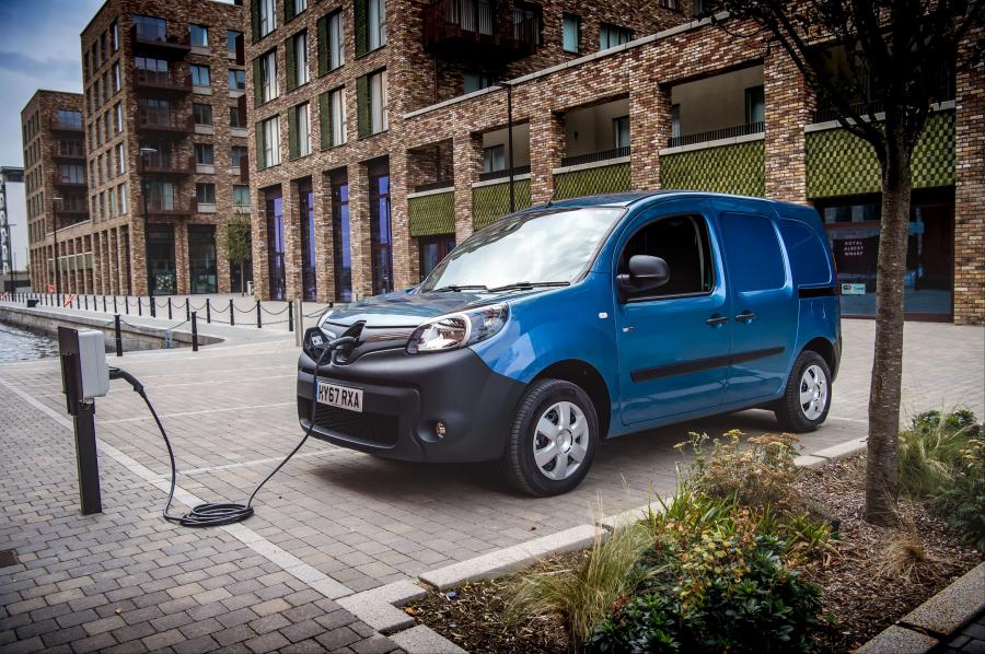  Renault Kangoo Van Z.E. 33 2017 года  (UK) (фото 27 из 44)